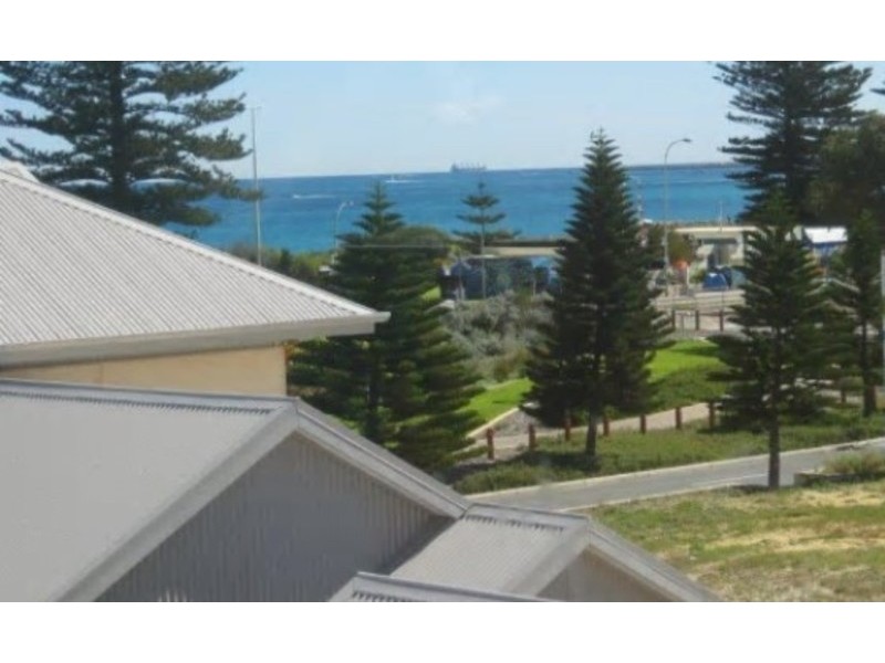 13 Keeling Way, South Fremantle WA 6162