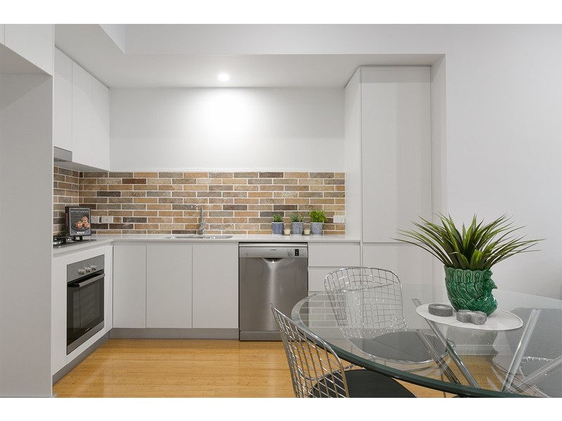 2/1 Livingstone St, Yeerongpilly QLD 4105