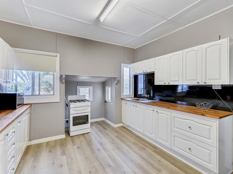 3 Albert street, North Ipswich QLD 4305