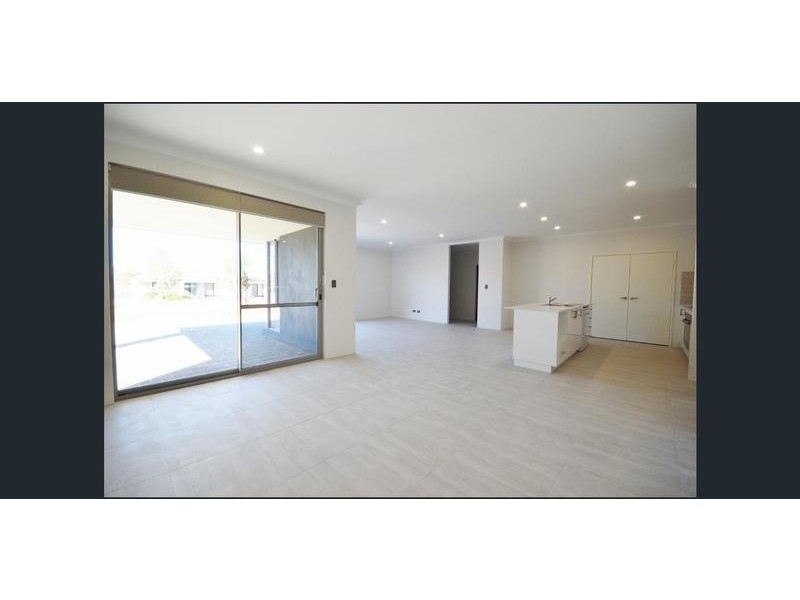 21 Botany Parade, Ellenbrook WA 6069