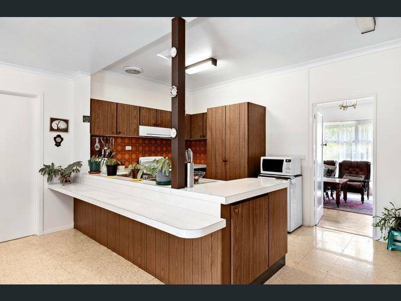 27 Atkinson Street, Chadstone VIC 3148