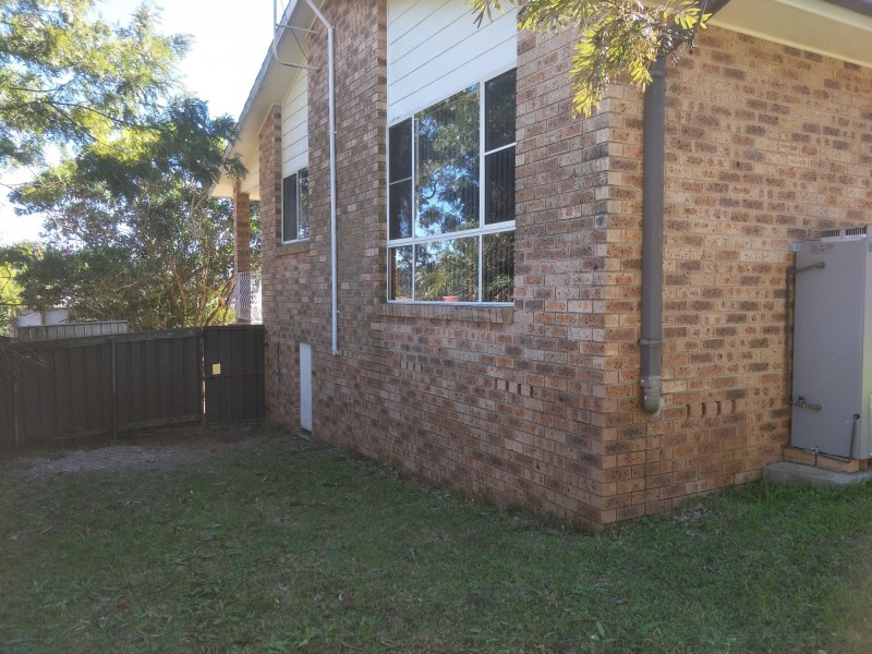 2/44 Regal Way, Valentine NSW 2280