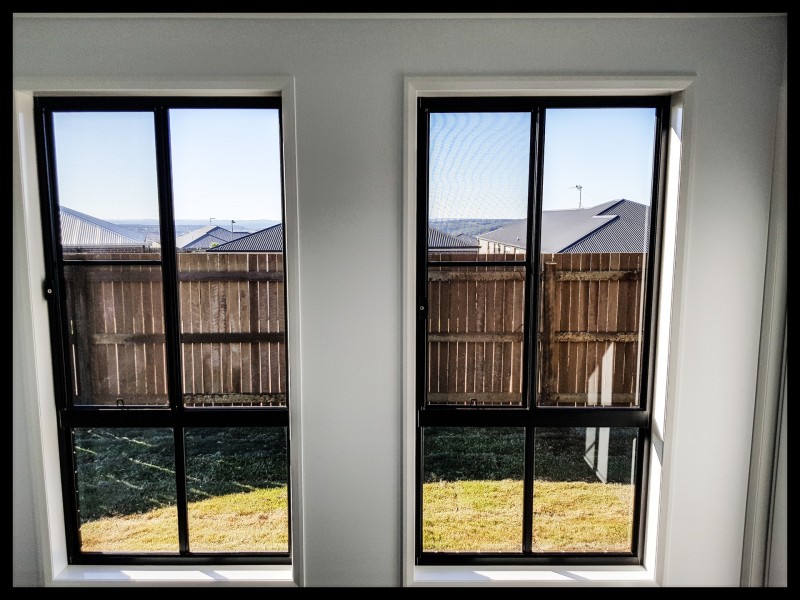 2//6 Farrer Street, Cranley QLD 4350