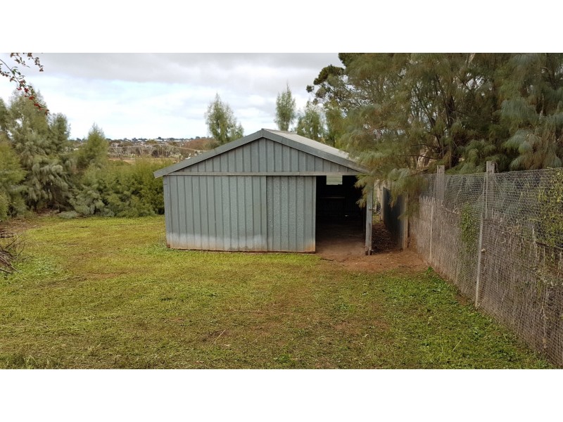 19 Leigh Street, Murray Bridge East SA 5253