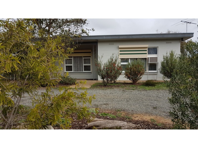 19 Leigh Street, Murray Bridge East SA 5253