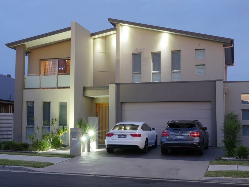 14 Carter Street, Oran Park NSW 2570