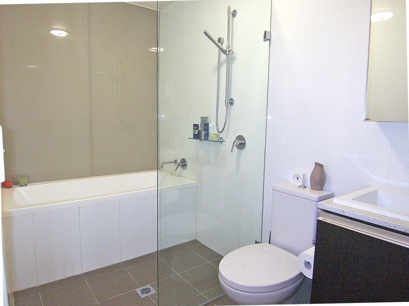 A303/40 Shoreline Drive, Rhodes NSW 2138