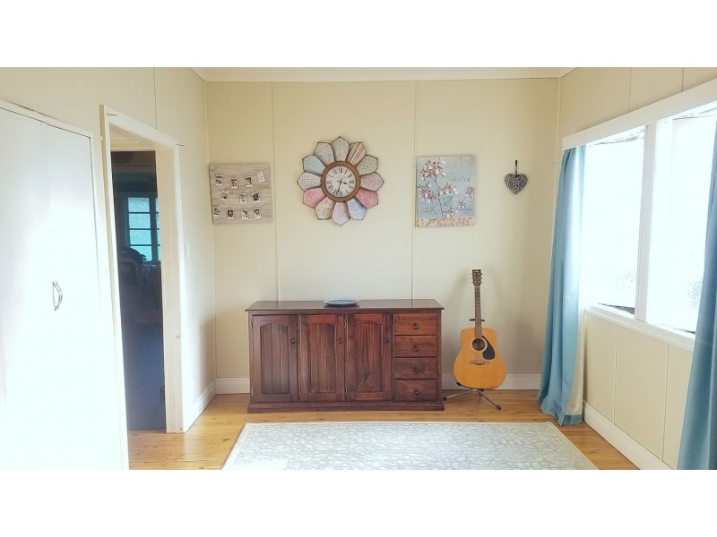 4 Drury Street, Dalby QLD 4405