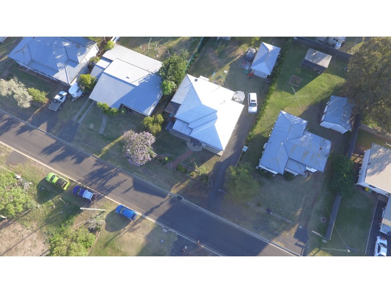 4 Drury Street, Dalby QLD 4405
