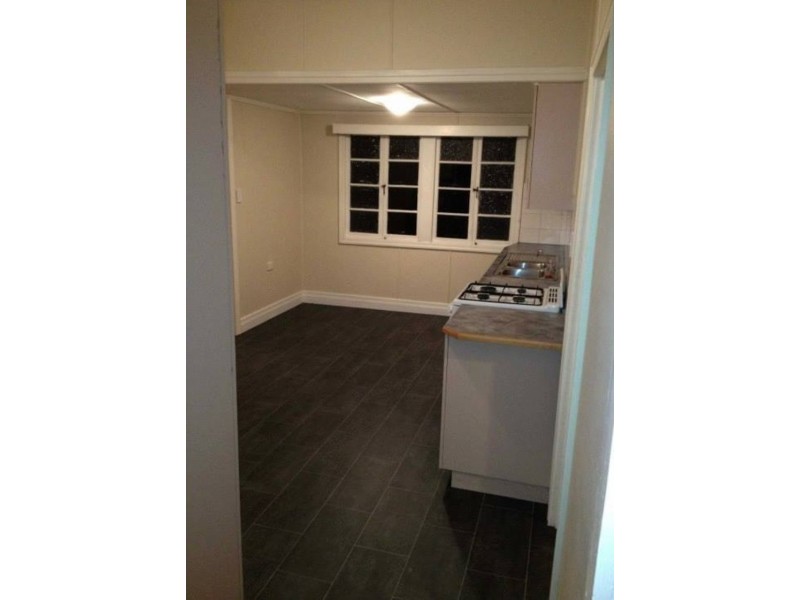 4 Drury Street, Dalby QLD 4405