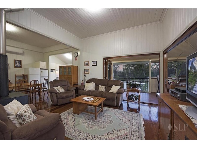 1709 Roys Road, Beerwah QLD 4519