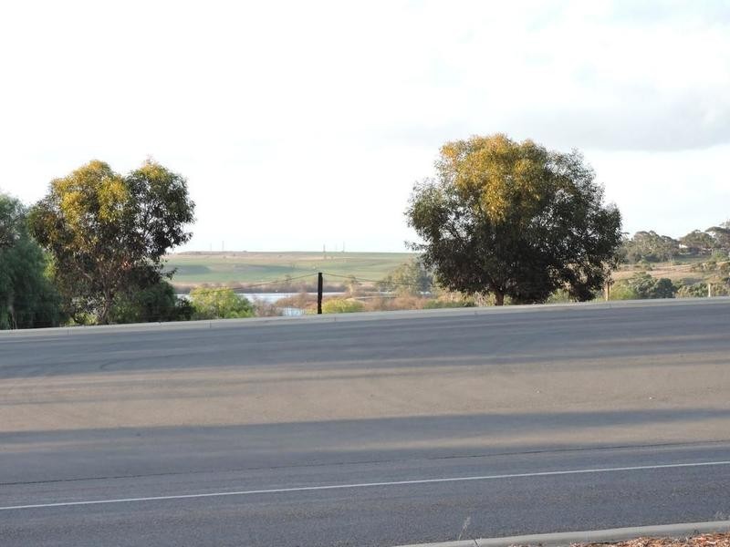 22 Railway Terrace, Murray Bridge SA 5253