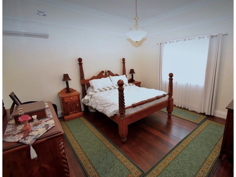 374 FITZGERALD ST WEST, Northam WA 6401