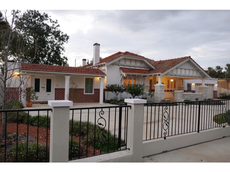 374 FITZGERALD ST WEST, Northam WA 6401