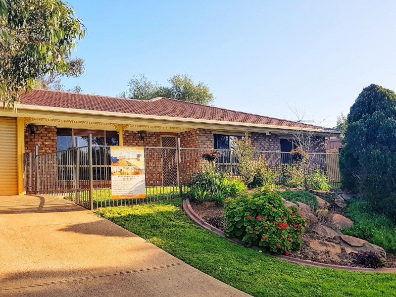 16 Rudge Close, Happy Valley SA 5159