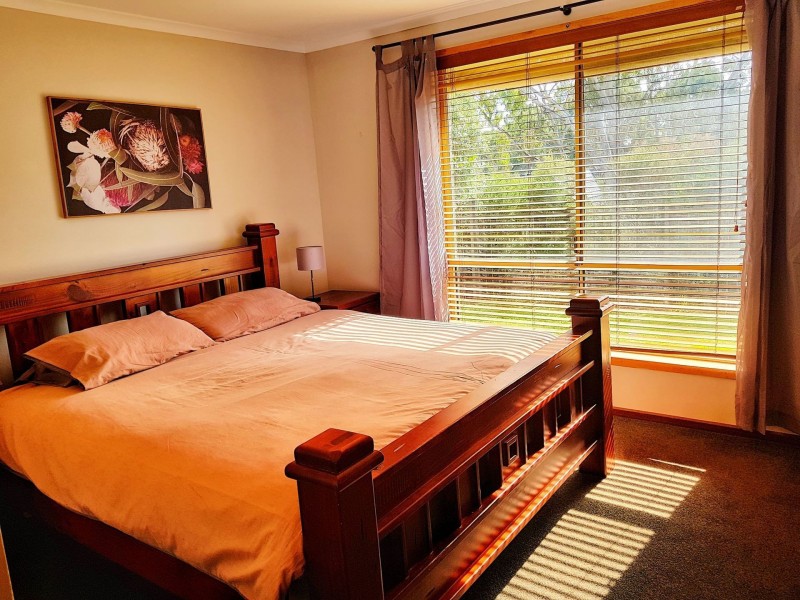 16 Rudge Close, Happy Valley SA 5159