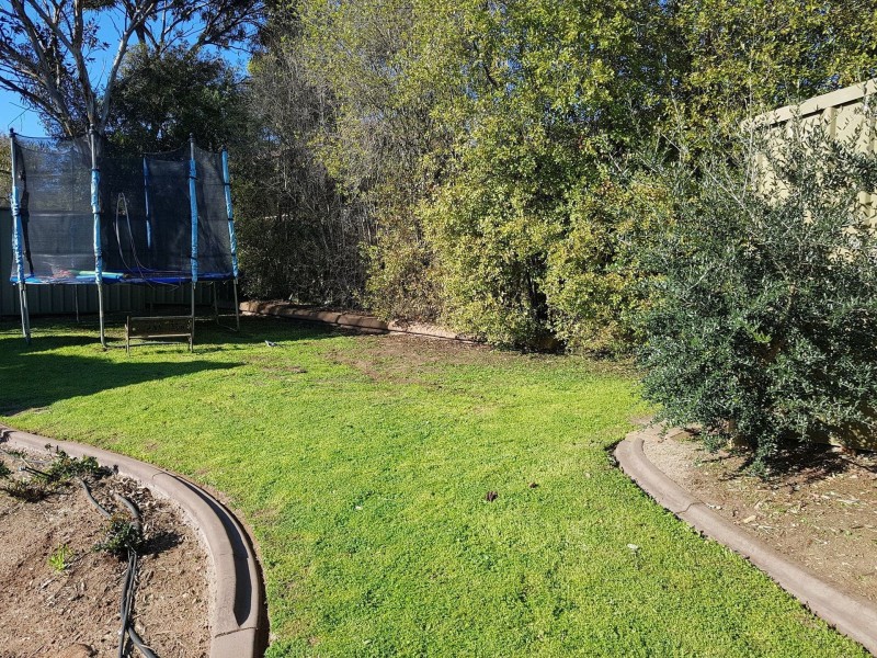 16 Rudge Close, Happy Valley SA 5159