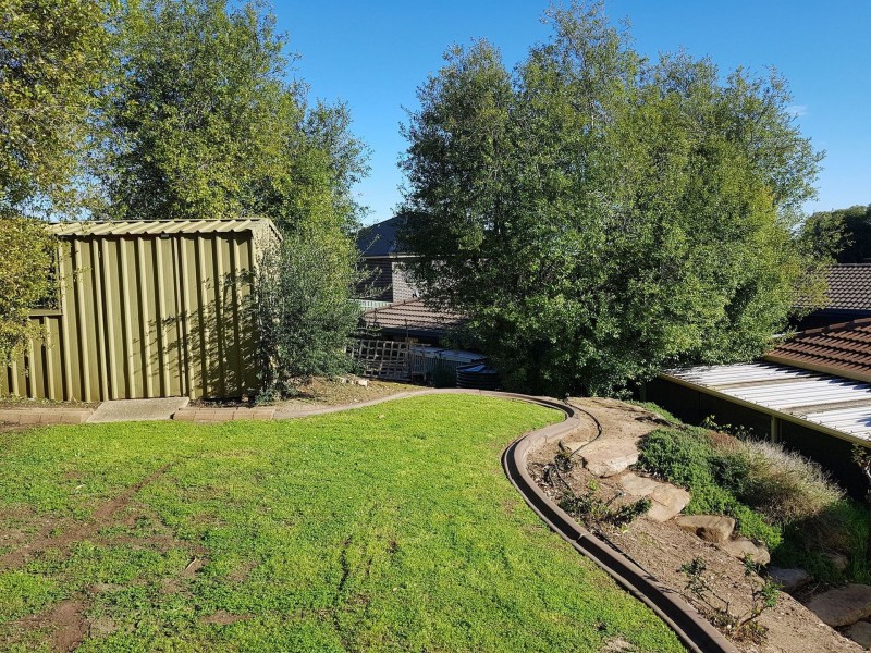 16 Rudge Close, Happy Valley SA 5159