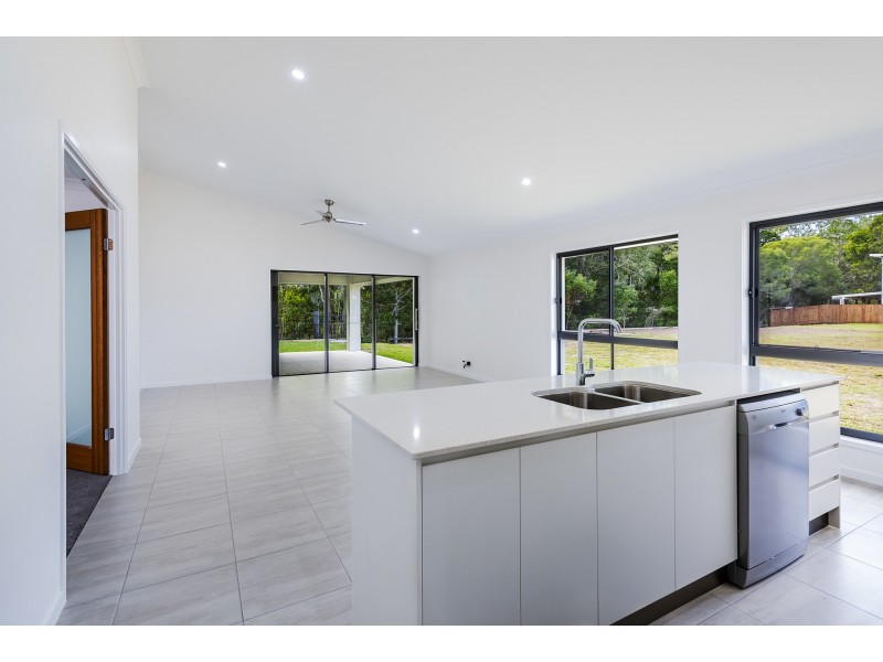 80 Shellcot Street, Toogoom QLD 4655