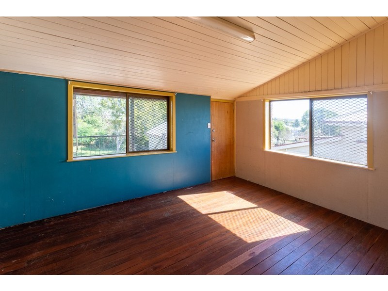 28 Dudleigh Street, Booval QLD 4304
