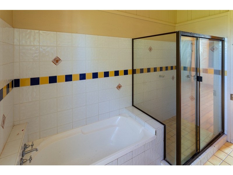 28 Dudleigh Street, Booval QLD 4304