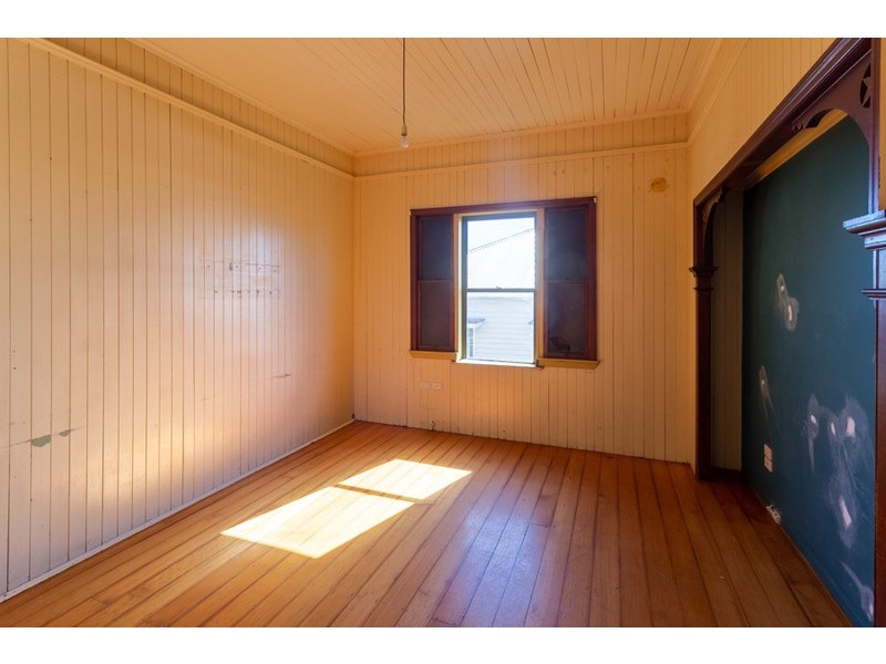 28 Dudleigh Street, Booval QLD 4304