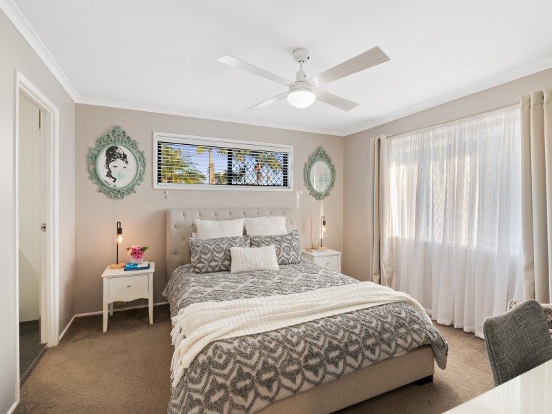 11 Hibbertia Court, Springwood QLD 4127