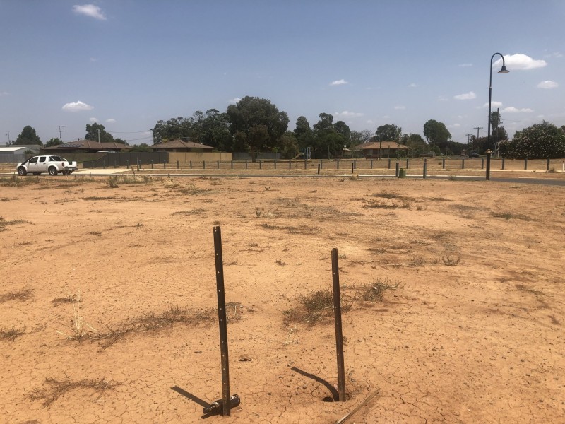 27 Dudley Park Lane, Cobram VIC 3644