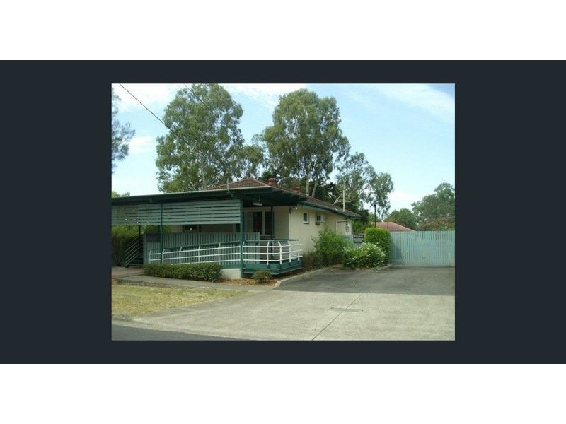 27 Mitchell Street, Riverview QLD 4303