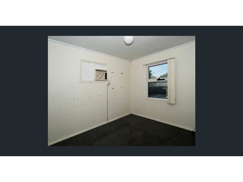 27 Mitchell Street, Riverview QLD 4303