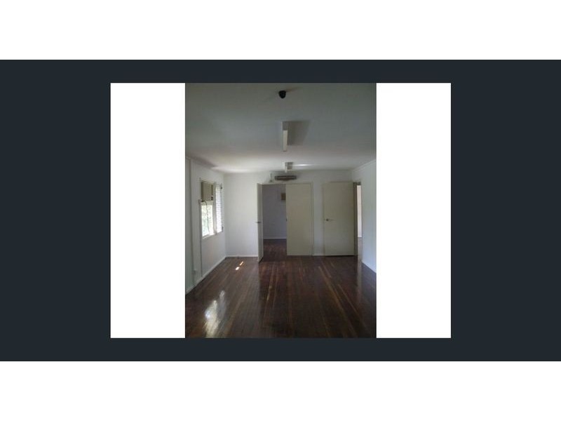 27 Mitchell Street, Riverview QLD 4303