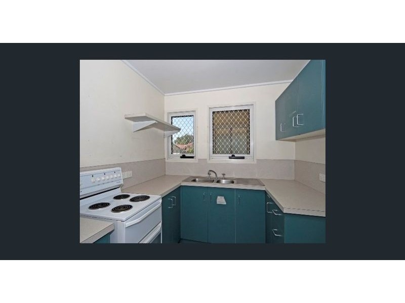 27 Mitchell Street, Riverview QLD 4303
