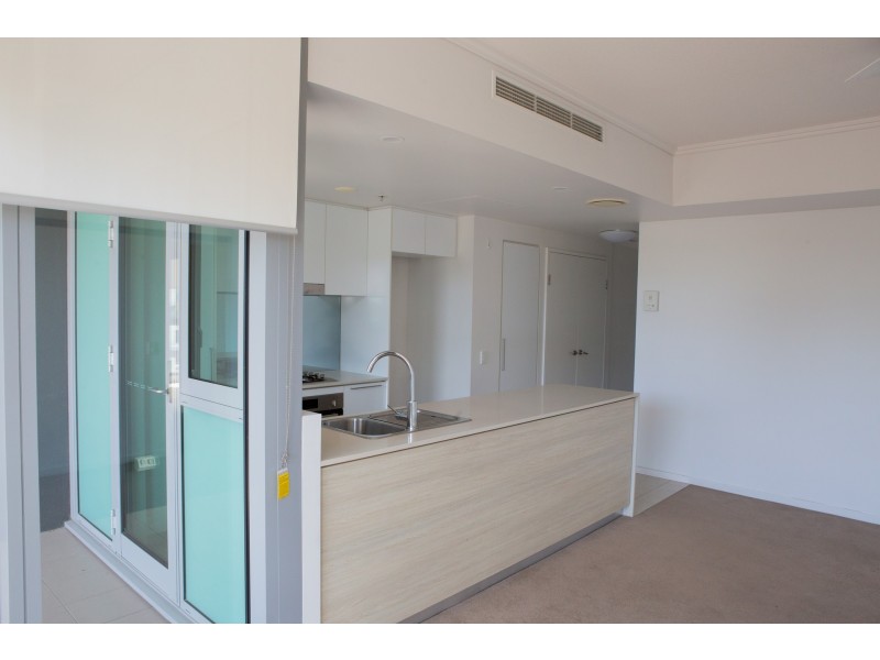 10601/8 harbour rd, Hamilton QLD 4007