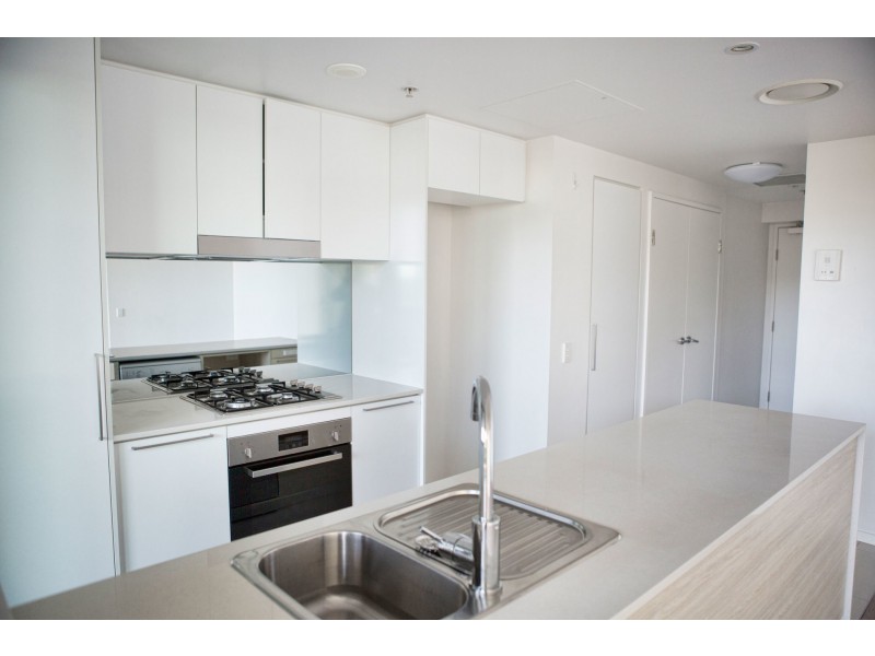 10601/8 harbour rd, Hamilton QLD 4007