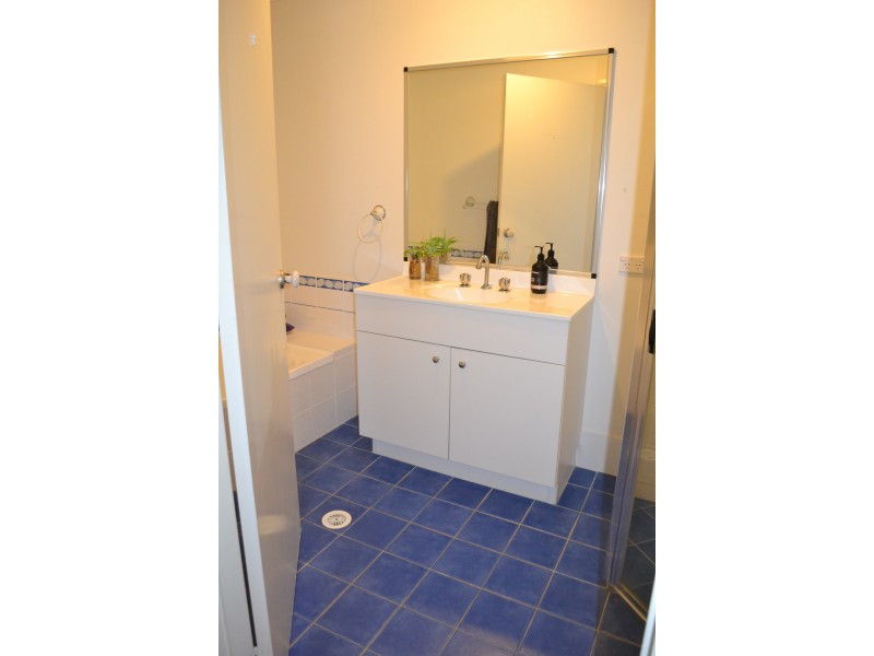 13 EDWARD AVE, Kings Point NSW 2539