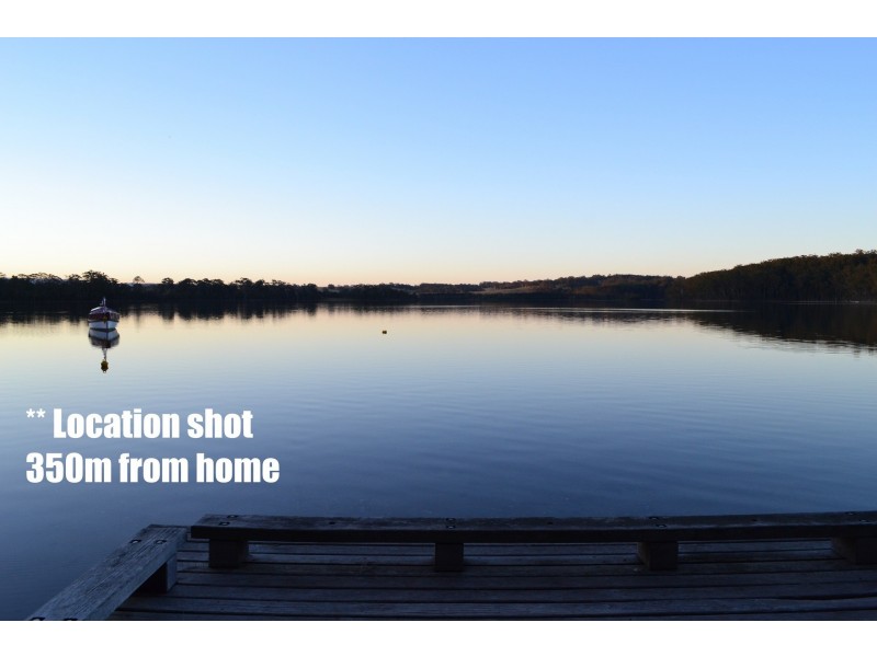 13 EDWARD AVE, Kings Point NSW 2539