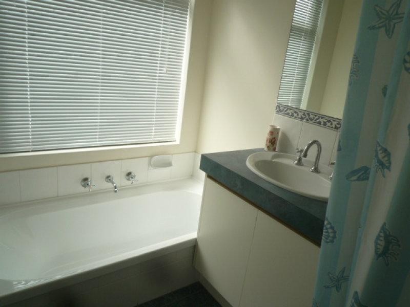 33 Wundu Entrance, South Guildford WA 6055