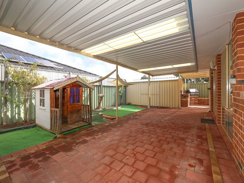 33 Wundu Entrance, South Guildford WA 6055