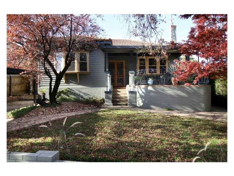 82 Old Violet St, Ironbark VIC 3550