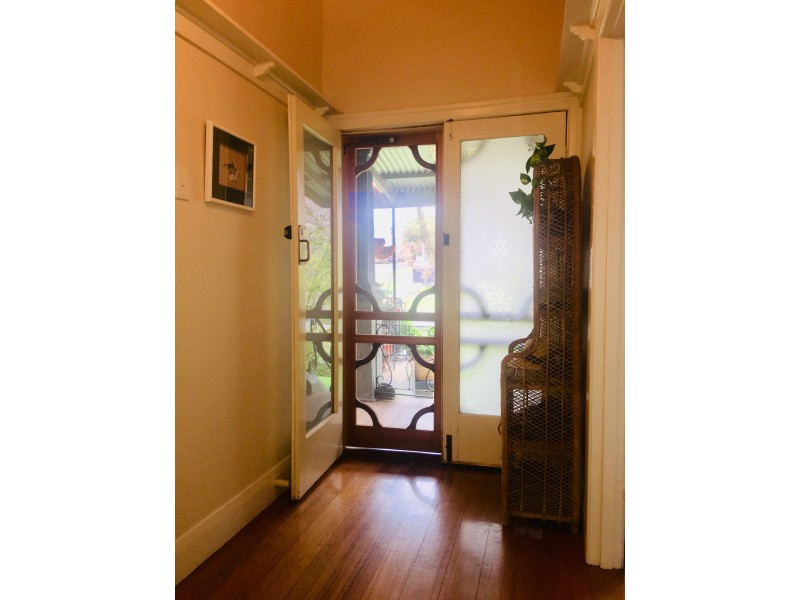82 Old Violet St, Ironbark VIC 3550