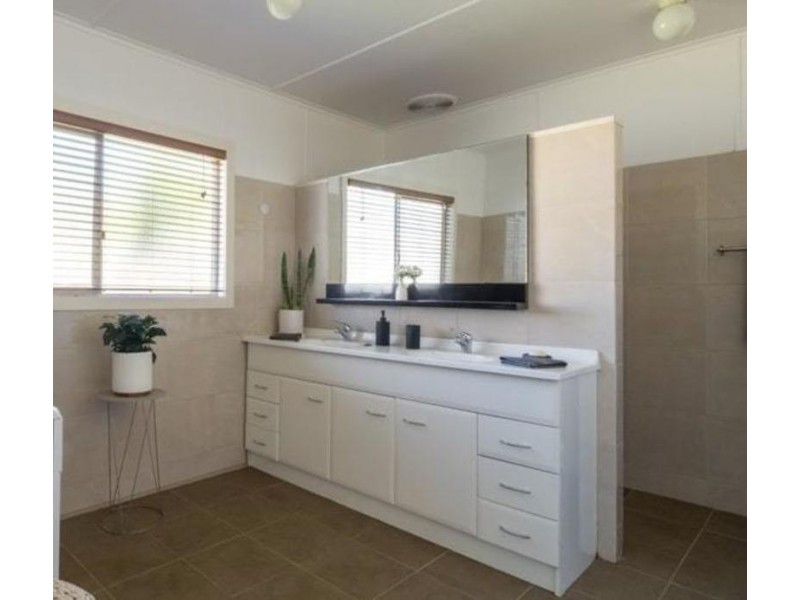 15 Railway Street, Cessnock NSW 2325