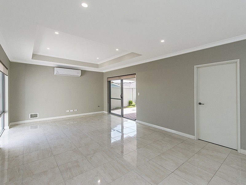 41 Smiths Avenue, Redcliffe WA 6104