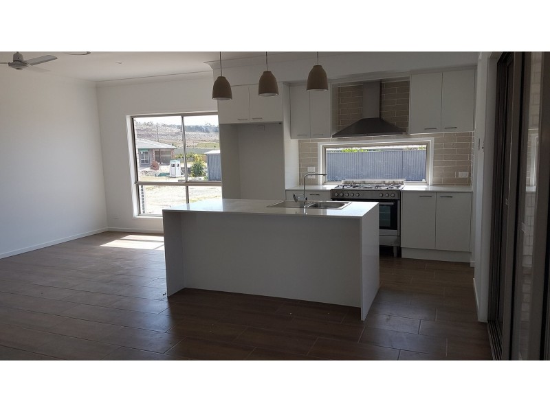 23 Palatial Crescent, Narangba QLD 4504