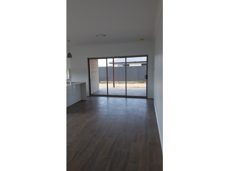 23 Palatial Crescent, Narangba QLD 4504