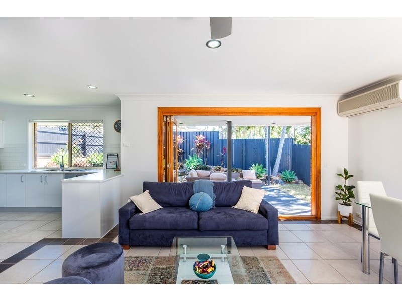 2/18 Cabot Court, Merrimac QLD 4226