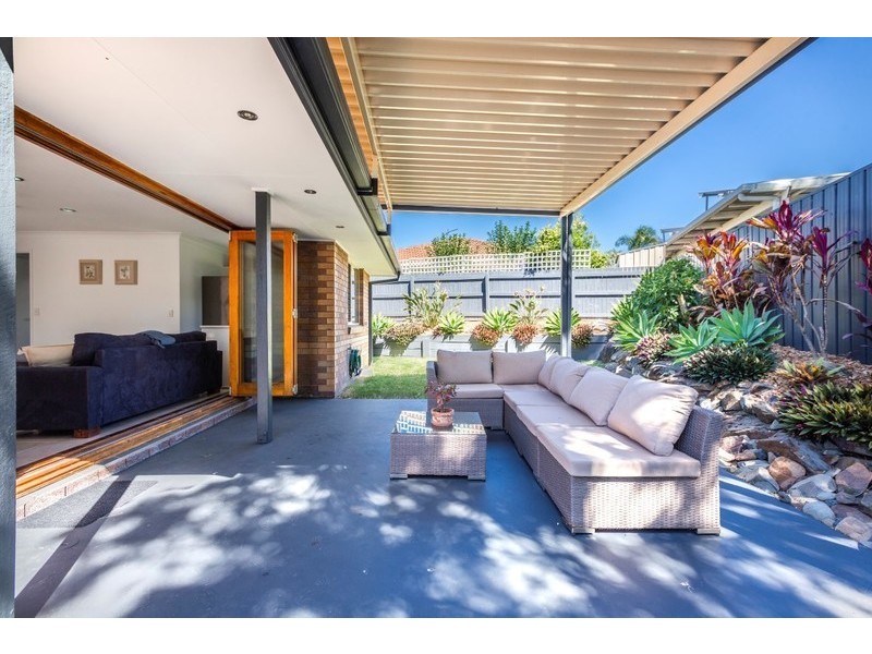 2/18 Cabot Court, Merrimac QLD 4226