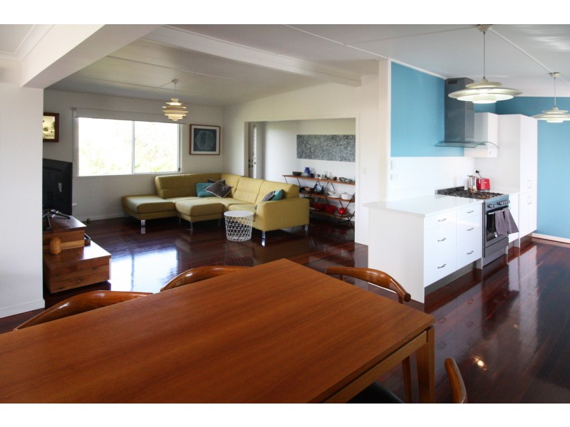 7 Ambrose St, Brighton QLD 4017