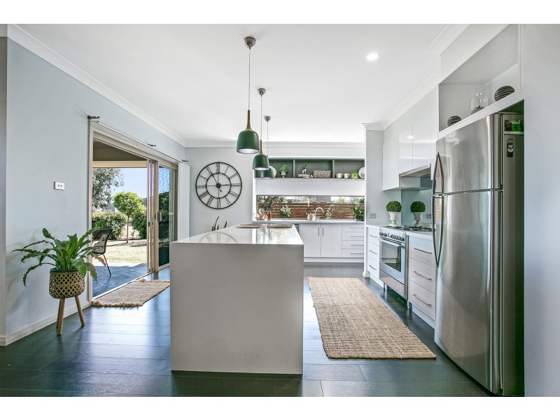 13 Windmill Drive, Moore Creek NSW 2340