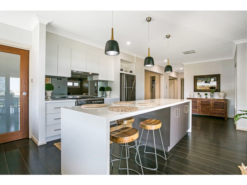 13 Windmill Drive, Moore Creek NSW 2340