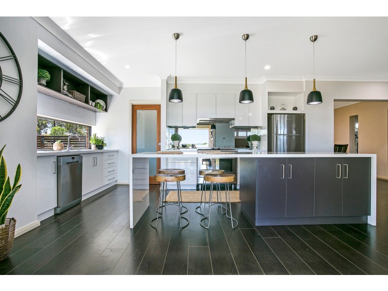13 Windmill Drive, Moore Creek NSW 2340